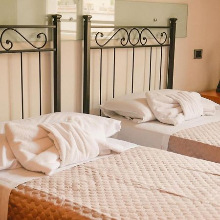 Romarex Luxury Apartment Екстериор снимка